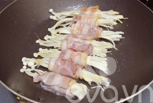 Làm thịt cuộn nấm đón ngày Quốc khánh