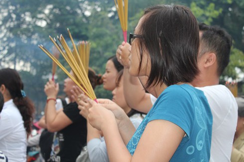 Thả chim phóng sinh ngày lễ Vu Lan