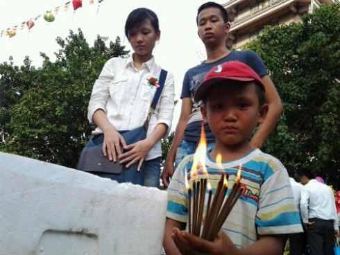 Thả chim phóng sinh ngày lễ Vu Lan