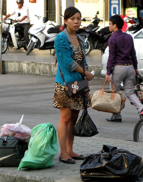 Hàng vạn người ồ ạt rời Thủ đô