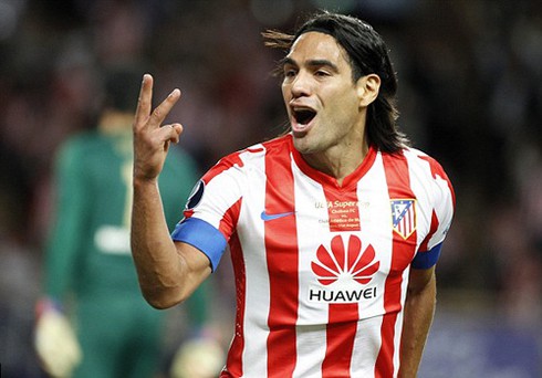 Chelsea thua vỡ mặt trong trận tranh Siêu Cup châu Âu