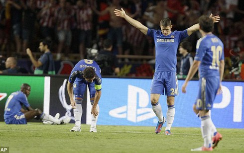 Chelsea thua vỡ mặt trong trận tranh Siêu Cup châu Âu