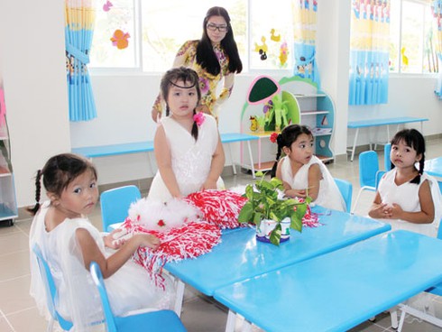 Mòn mỏi chờ trường cho con công nhân