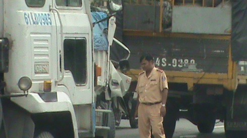 Đồng tiền xóa sạch hồ sơ