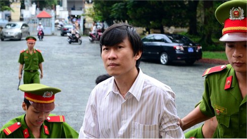 Những bài báo chấn động liên quan việc nhà báo Hoàng Khương bị bắt