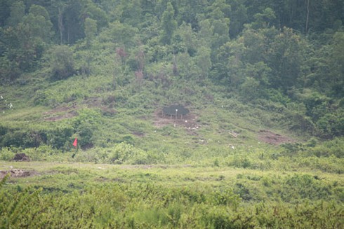 Bộ đội pháo phòng không diễn tập thực binh đánh địch tấn công