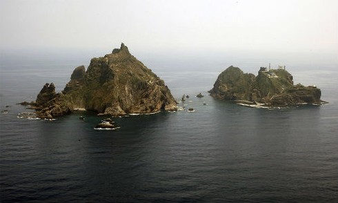 Nhật – Hàn 'vung tiền' tuyên truyền về Dokdo/Takeshima