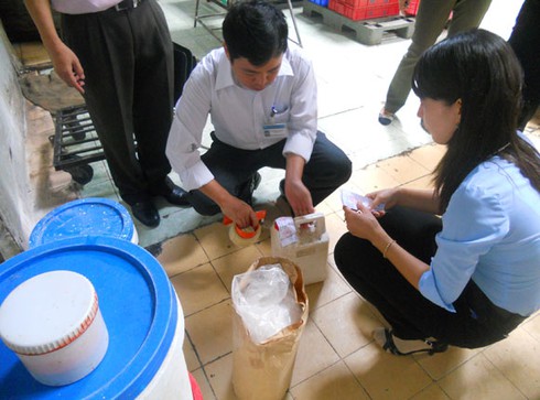 Đình chỉ cơ sở bánh trung thu có thương hiệu lâu năm