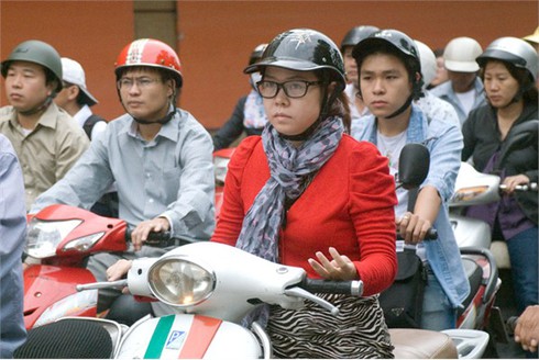 Người Hà Nội thích thú đón rét sớm