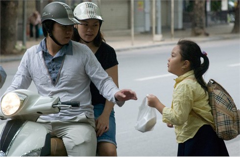 Người Hà Nội thích thú đón rét sớm