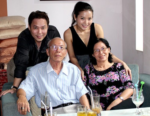 Danh sách người tình gây sốc của ông bầu bị Lan Trinh tố cáo