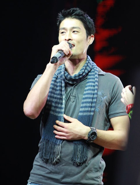 Thu Minh nhường ngôi Nữ hoàng sexy cho Minh Hằng