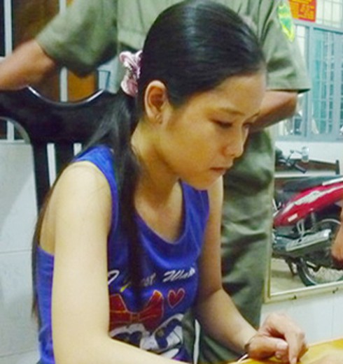 Bắt 'nữ quái' xinh đẹp mua bán ma túy