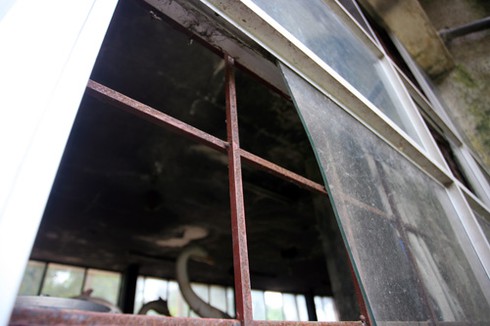 Ngôi nhà bỏ hoang trong công viên Thống Nhất