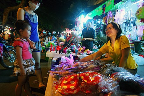 Người thủ đô đi chơi Trung thu sớm