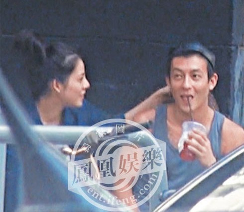 Trần Quán Hy bị bắt gặp vui vẻ bên tình mới