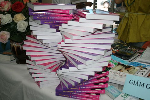 Độc đáo cột mốc Trường Sa giữa lòng Hà Nội