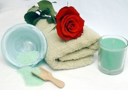 Chăm sóc sắc đẹp toàn diện sau hè