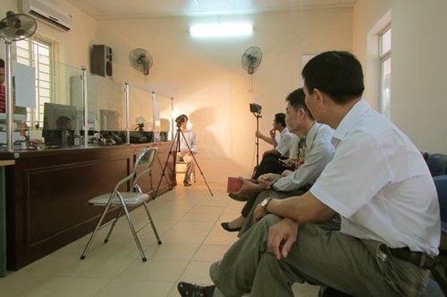 Cận cảnh đi làm Chứng minh thư mẫu mới