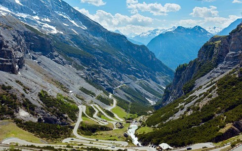 Khám phá 15 cung đường nguy hiểm trên thế giới - ảnh 3