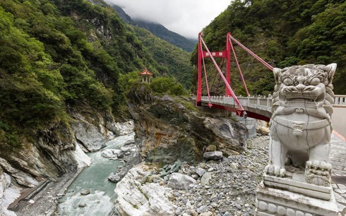 Khám phá 15 cung đường nguy hiểm trên thế giới - ảnh 5