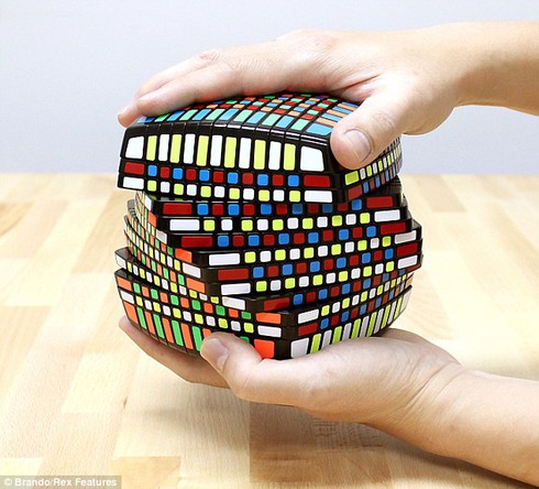 Rubik siêu khủng 1014 ô màu - ảnh 1