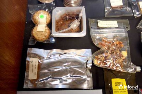 Nhà du hành vũ trụ ăn uống như thế nào trong không gian? - ảnh 2