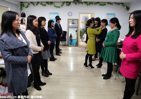 Nở rộ trào lưu học cách làm quý tộc - ảnh 1