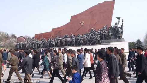 Điều khó đoán khi du lịch Triều Tiên bí ẩn - ảnh 1