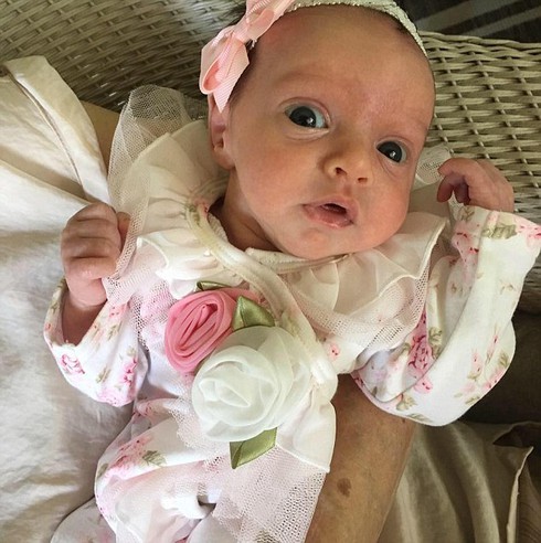 Điều kỳ diệu về em bé chào đời 2 lần - ảnh 3