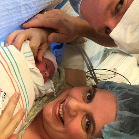 Điều kỳ diệu về em bé chào đời 2 lần - ảnh 2