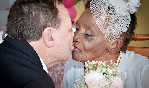 Cụ bà 106 tuổi đính hôn với bạn trai kém 40 tuổi - ảnh 2