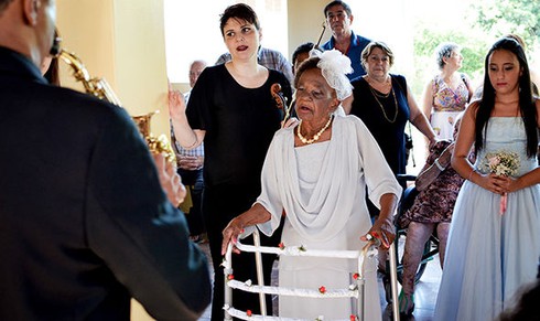 Cụ bà 106 tuổi đính hôn với bạn trai kém 40 tuổi - ảnh 3