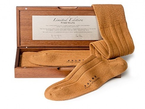 Sốc với cuộn giấy vệ sinh bằng vàng 22K, giá 34 tỷ đồng - ảnh 3