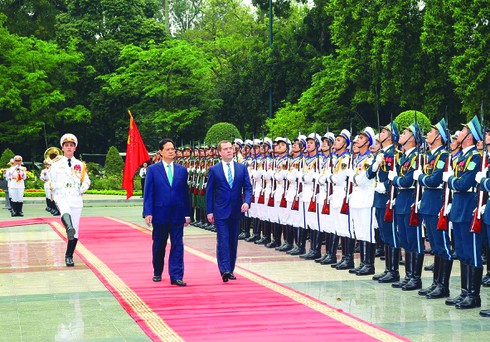 Ngoại giao đa phương “gặt hái mùa vàng” - ảnh 2