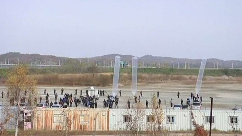 Hàn Quốc tiếp tục thả truyền đơn sang Triều Tiên - ảnh 1