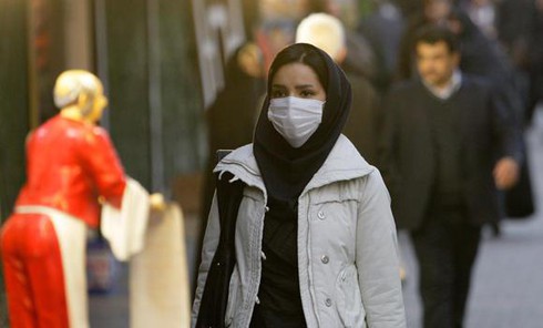 Thủ đô Iran chìm trong “khói độc” - ảnh 1