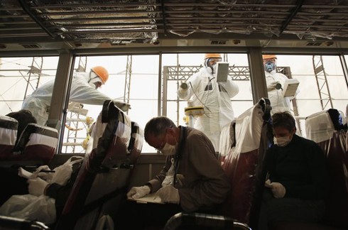 Nhà máy điện hạt nhân Fukushima – 2 năm sau thảm họa - ảnh 7