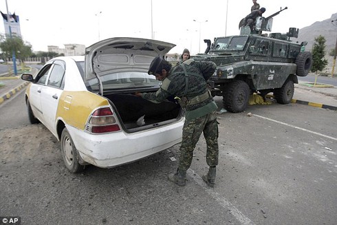 Al-Qaeda chế bom lỏng tấn công khủng bố - ảnh 1