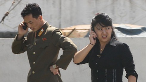 Triều Tiên lại siết điện thoại di động - ảnh 1