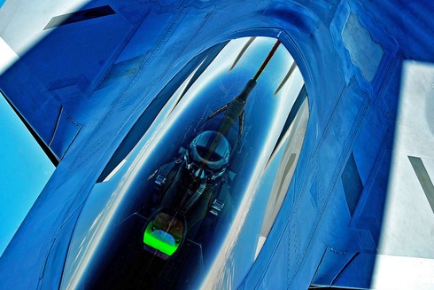 F-22 Raptor - Người hùng chỉ để làm cảnh - ảnh 17