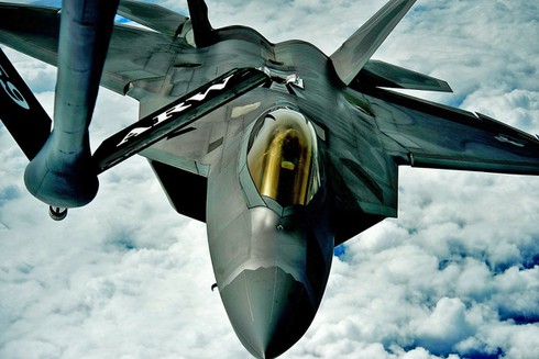F-22 Raptor - Người hùng chỉ để làm cảnh - ảnh 2