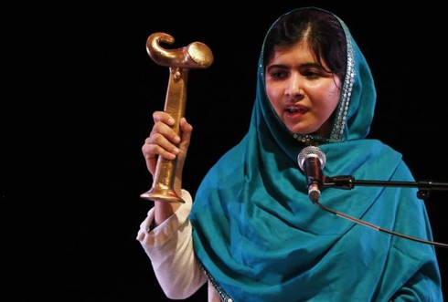 Nữ sinh bị Taliban bắn giành giải Nhân quyền châu Âu - ảnh 1