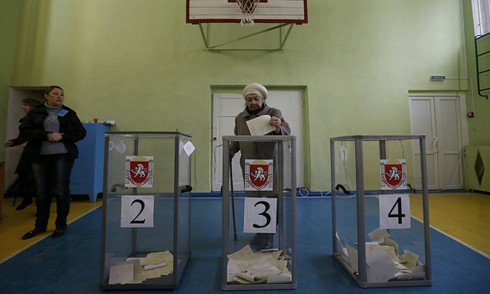 Người dân Crimea ăn mừng về với