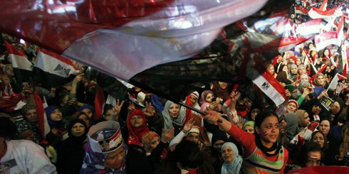 Ai Cập cân nhắc tử hình gần 700 người - ảnh 1