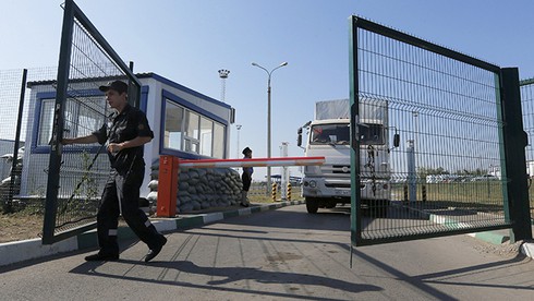 227 chiếc xe tải chở hàng cứu trợ của Nga rời khỏi Ukraine - ảnh 1