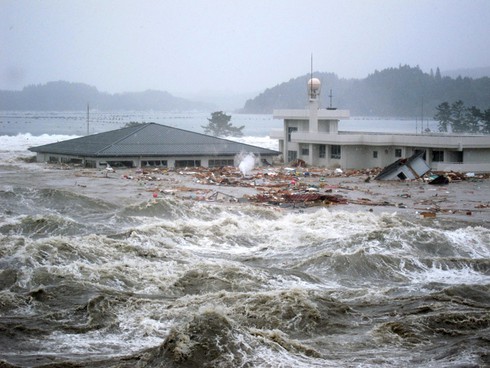 Nhật Bản: 2.860 trường học 'khắc khoải' nỗi lo sóng thần - ảnh 1