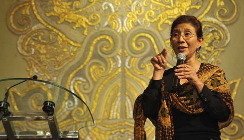 Chân dung nữ Bộ trưởng Indonesia xăm hình táo bạo trên cơ thể - ảnh 2