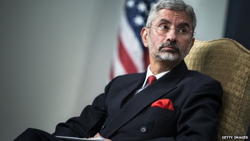 Ấn Độ bất ngờ sa thải nữ Bộ trưởng Ngoại giao - ảnh 2