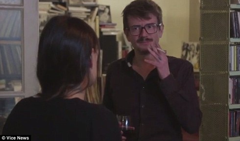 Họa sĩ của Charlie Hebdo tố lãnh đạo thế giới